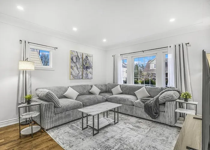 Romeo & Juliet Niagara Retreat - Clifton Hill