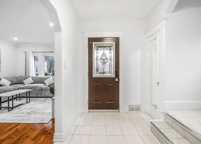 Romeo & Juliet Niagara Retreat - Clifton Hill
